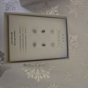 Silver and Green Stud Earrings Set